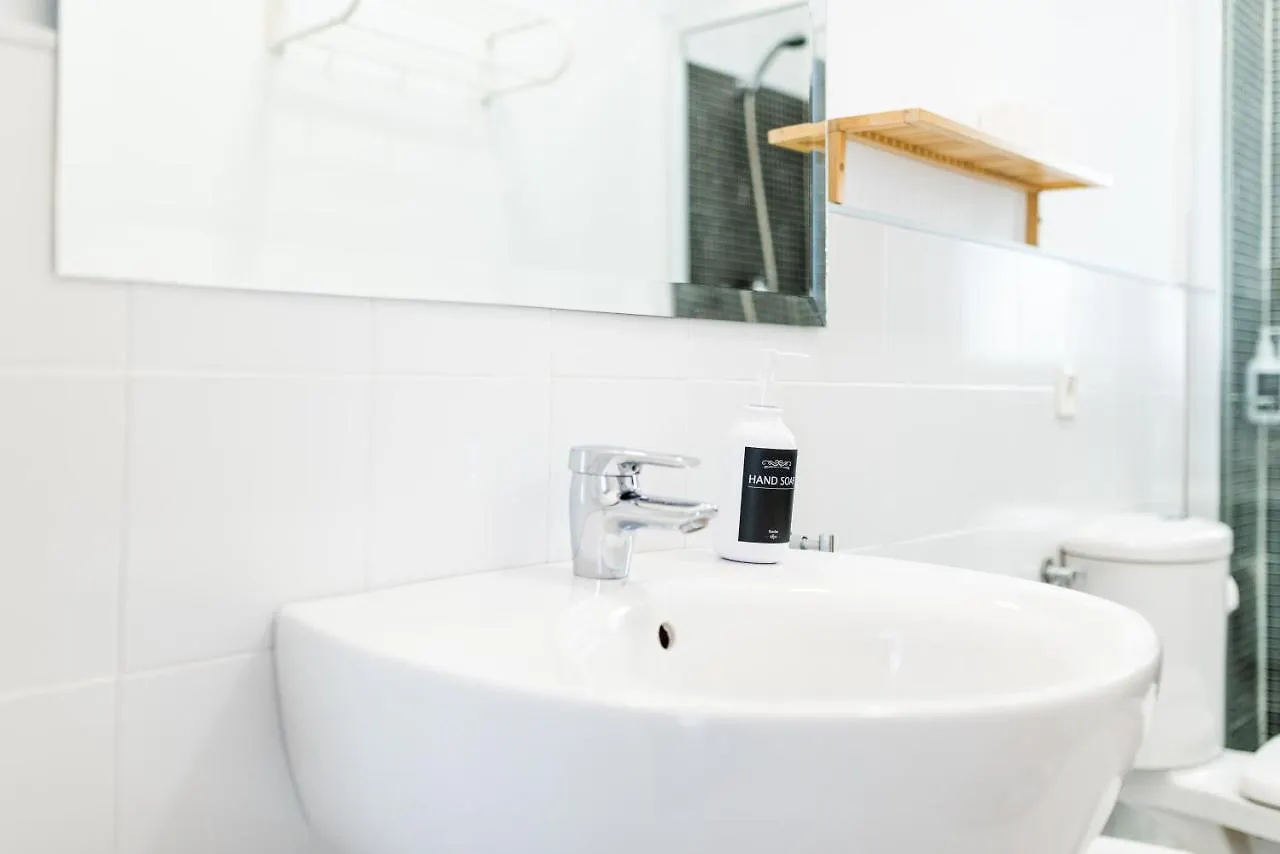 Apartment Wekey Homes San Miguel Con Patio, Centro Ciudad Granada Spain